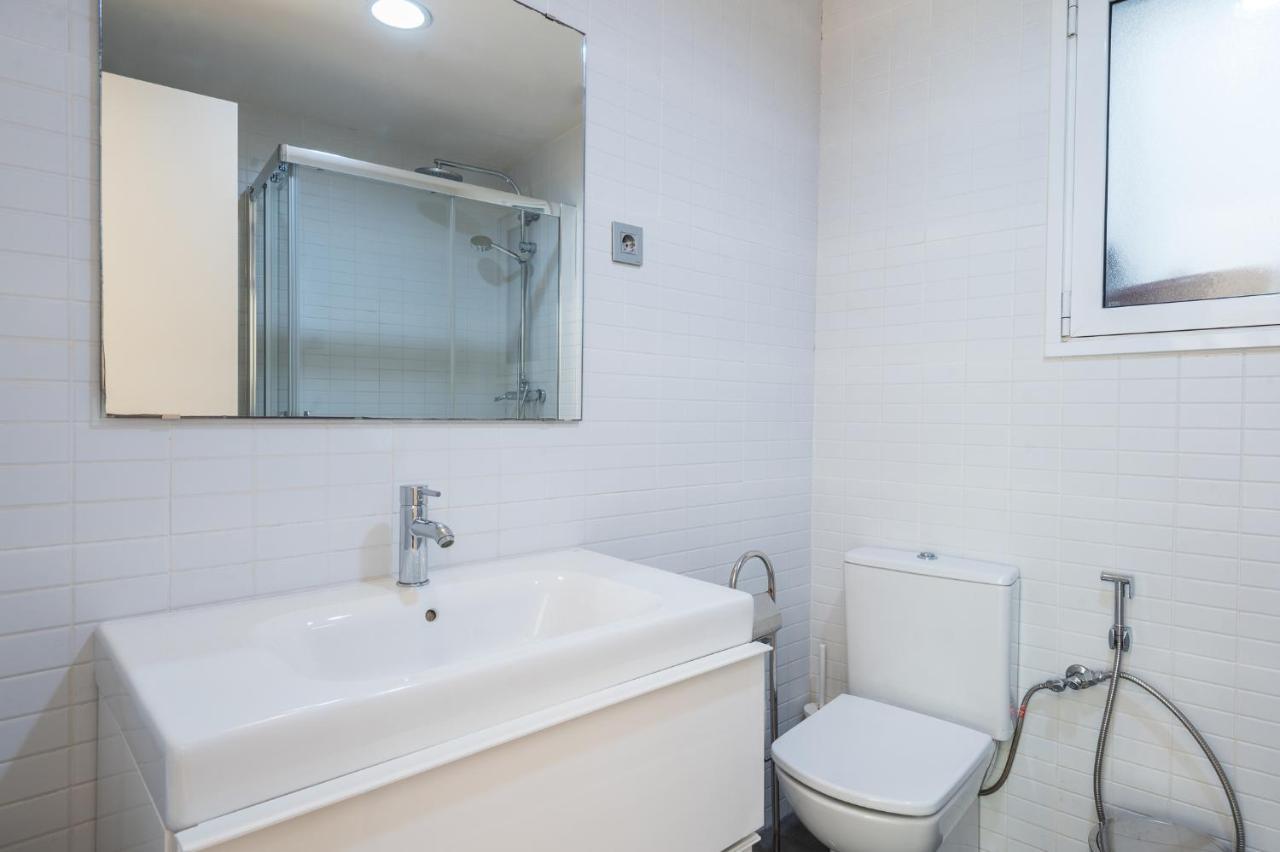 Apartamento R&B Muntaner Barcelona Exterior foto
