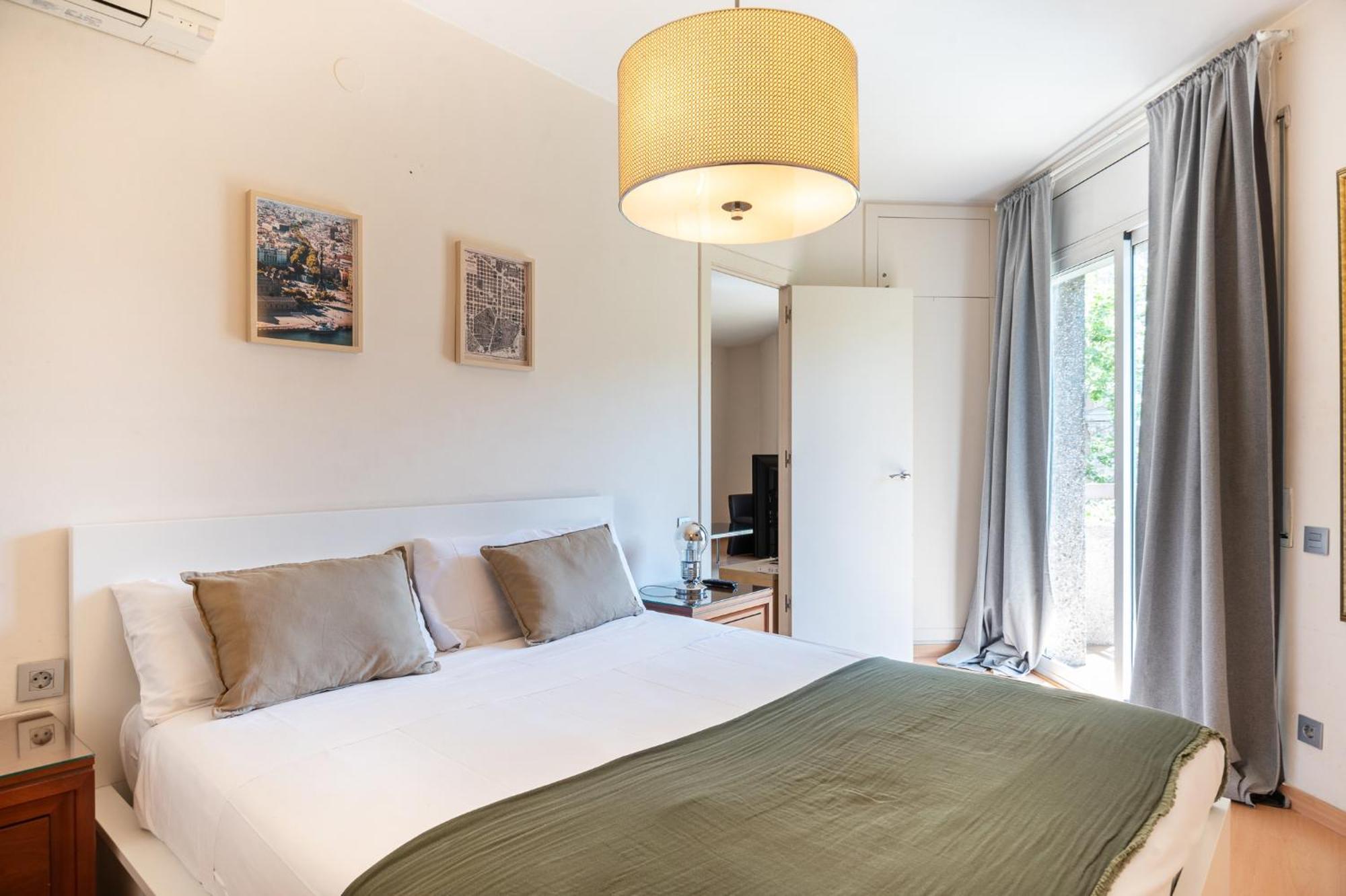 Apartamento R&B Muntaner Barcelona Exterior foto