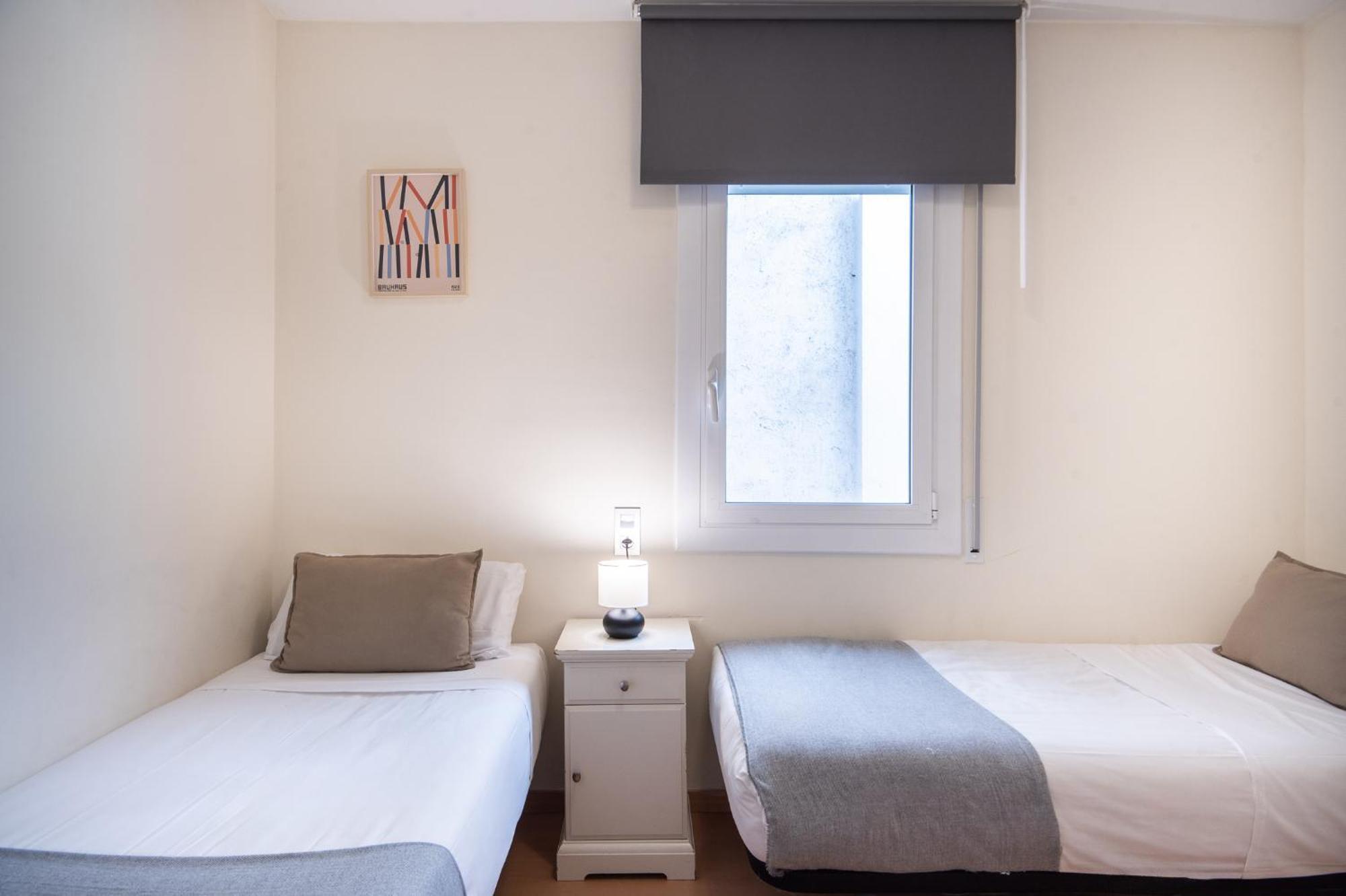 Apartamento R&B Muntaner Barcelona Exterior foto